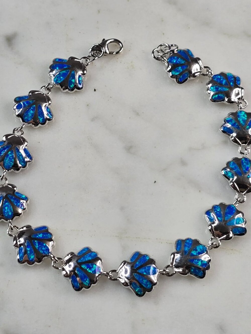 Womens Sterling Silver Blue Opal Sea Shell Bracelet 14.2g E4184
